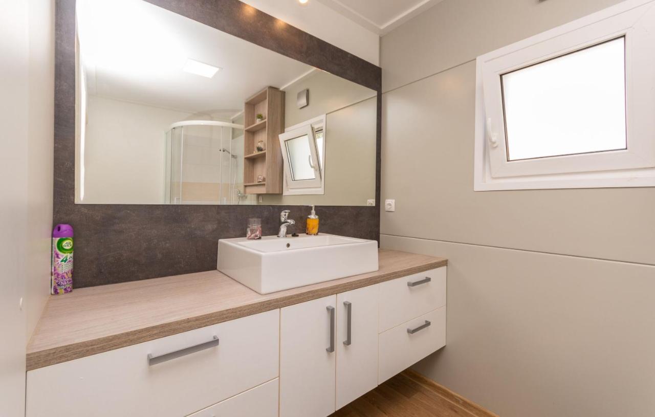 Mobile Home Rock Rose 1 Tkon Exterior foto