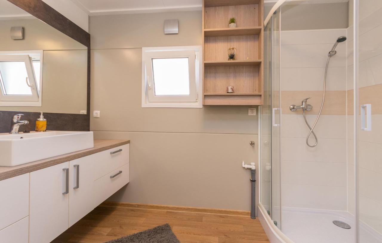 Mobile Home Rock Rose 1 Tkon Exterior foto