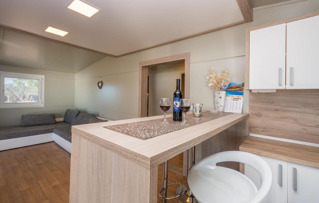 Mobile Home Rock Rose 1 Tkon Exterior foto